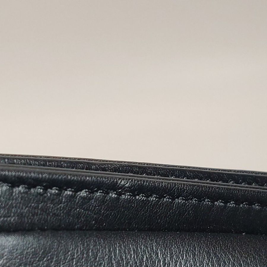 ChanelLeboy經典款小號牛皮菱格絎縫方形雙C鎖扣單肩包-19