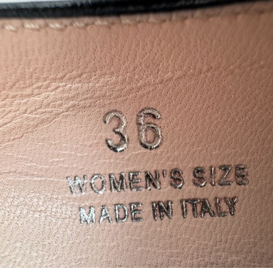 【98新✨黃金36碼🤩】Roger Vivier/RV Trompette黑色尖頭方扣平底鞋-8
