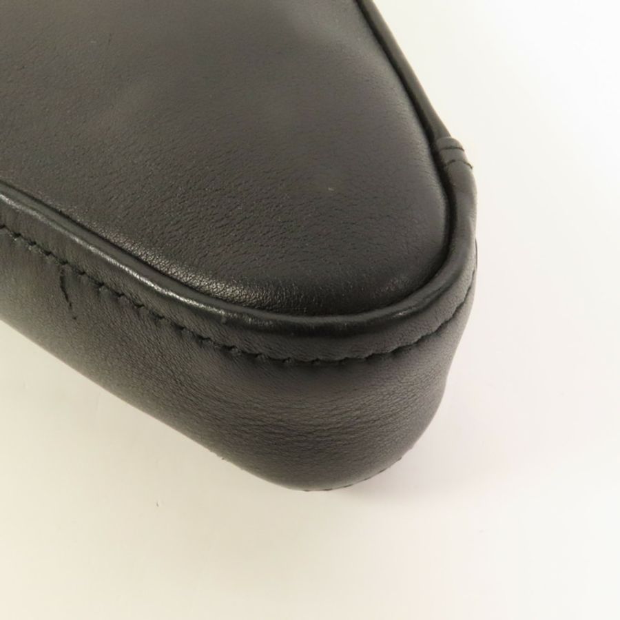 BALENCIAGA 牛皮皮革Triangle Clutch手拿包-13