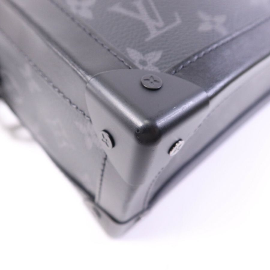 LOUIS VUITTON Monogram Eclipse Soft Trunk肩背袋-13