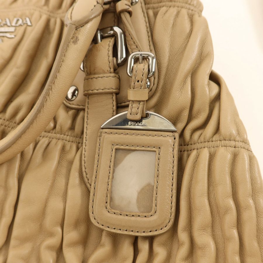 PRADA 羊皮皮革Nappa Gaufre銀扣手挽肩背兩用袋-11
