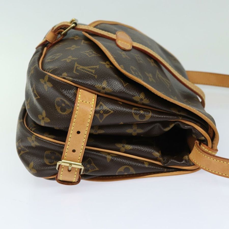 【日本直送】路易威登 Monogram Saumur 30 肩背包 M42256 LV Auth 80965V-2