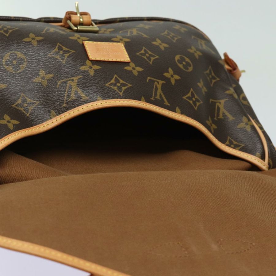 【日本直送】路易威登 Monogram Saumur 30 肩背包 M42256 LV Auth 80965V-23