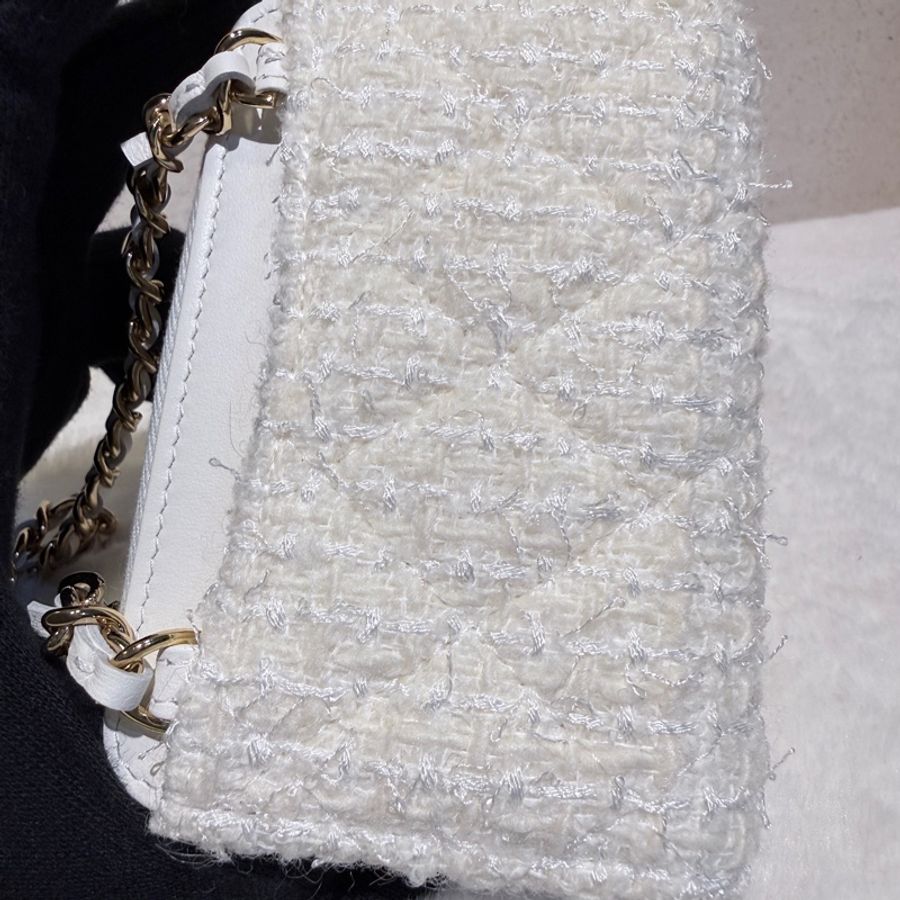Chanel✨2023A白金毛呢蝴蝶結卡包零錢包-15