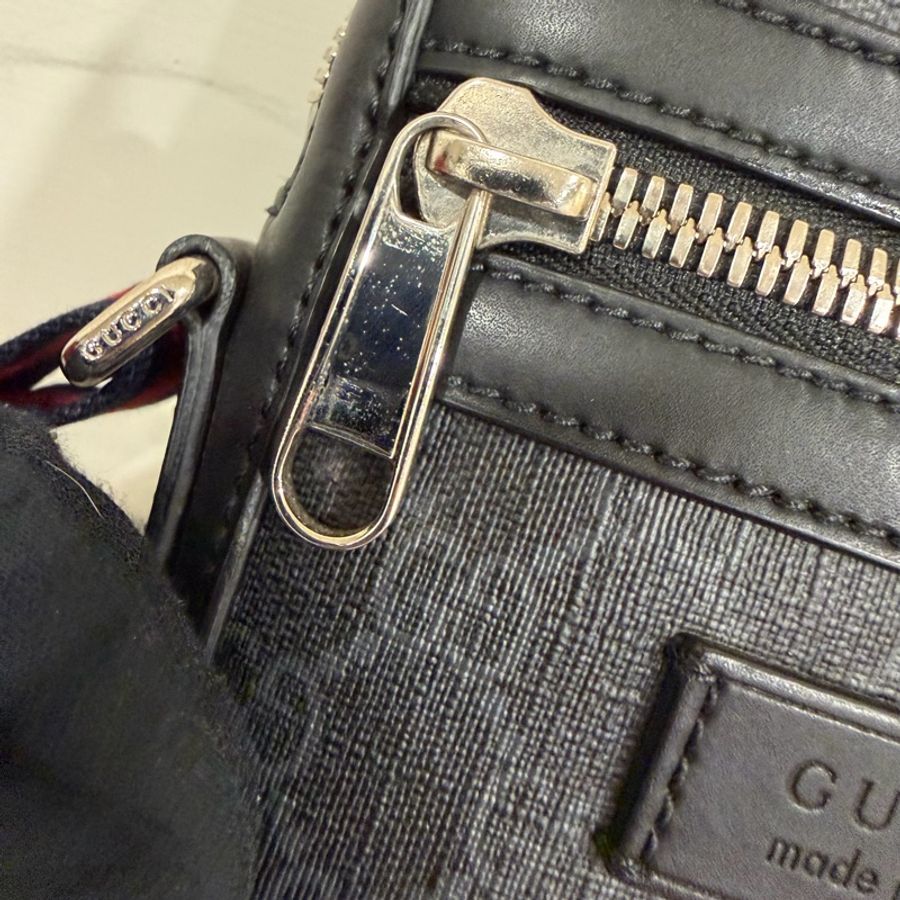 Gucci 老花黑色經典小側包 男包🖤-11