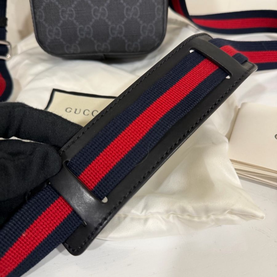 Gucci 老花黑色經典小側包 男包🖤-15