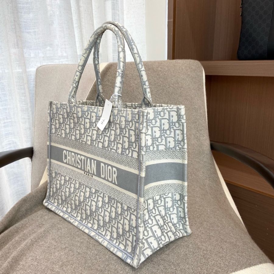 【97新✨ 全網最低價!】Dior Tote 老花 中號(下單前先詢問庫存❗️)-1