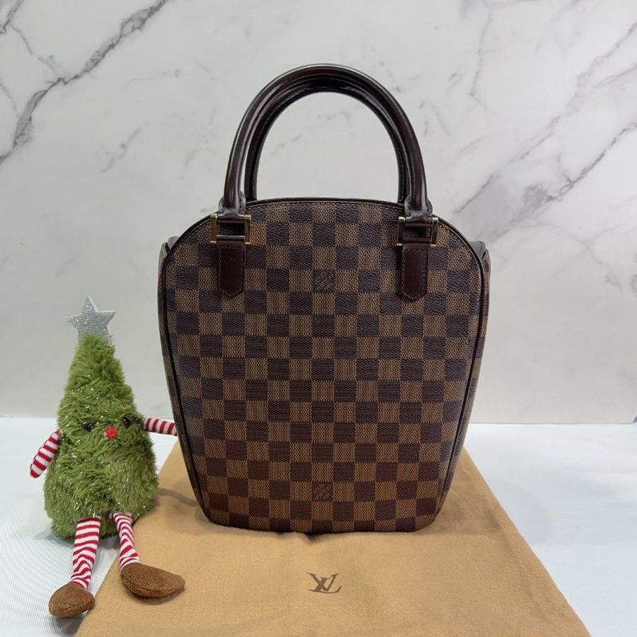 LV Sarria Seau棋盤手提包-1