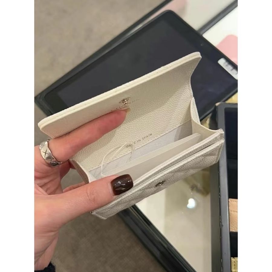 Chanel 限定浮雕logo錢包卡包白色荔枝皮-2
