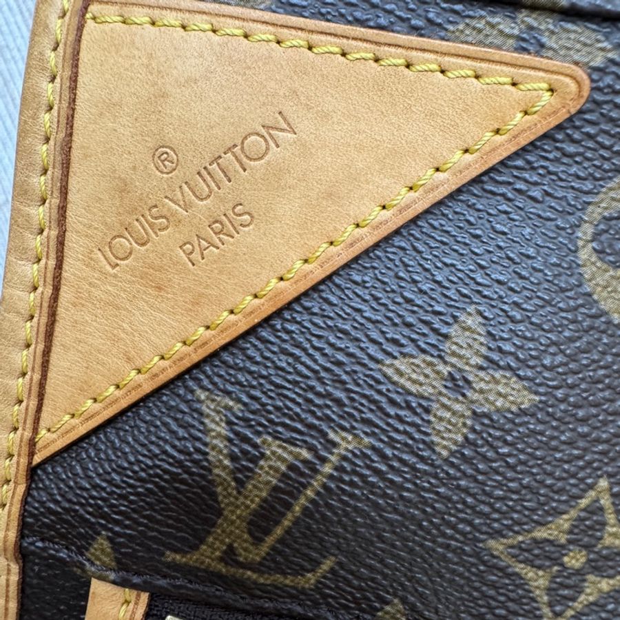 Louis Vuitton Monogram 帆布便攜式西裝袋-17