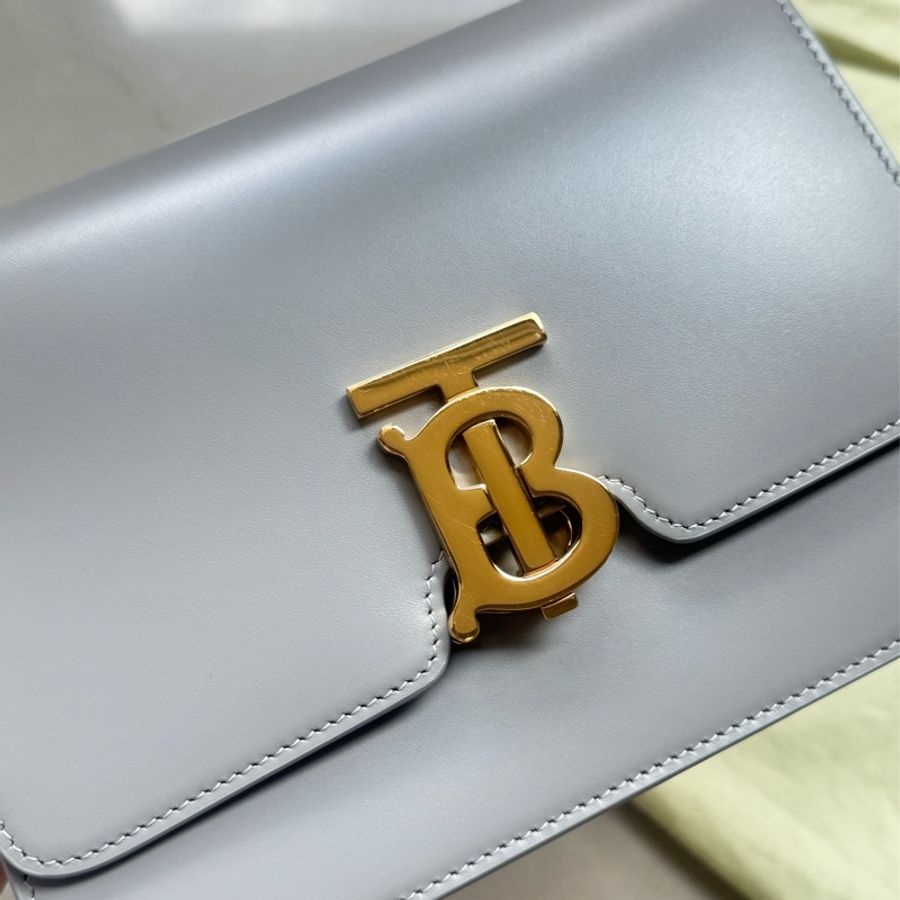 非常新 專櫃購入 原價 79900 高級灰藍色 buberry TB皮革包-11