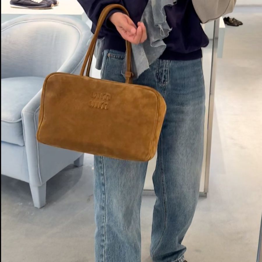 ⏰限時特賣價🌺Miu Miu 5BB117 大款麂皮 Beau 保齡球包 橄欖綠沙色-4