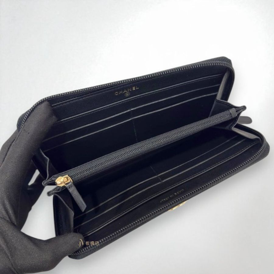 JS1324-CHANEL 黑羊皮金釦BOY系列拉鍊長夾A80288-5