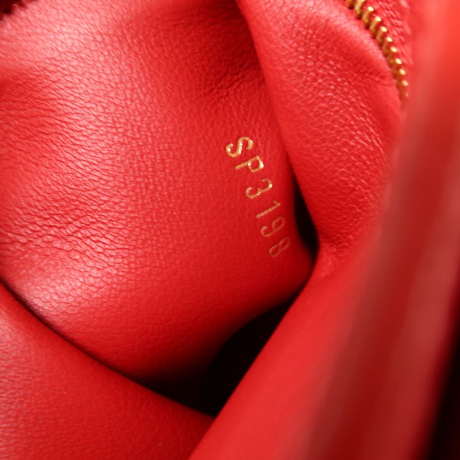 LOUIS VUITTON 牛皮皮革Capucines MM金扣手挽肩背兩用袋-6