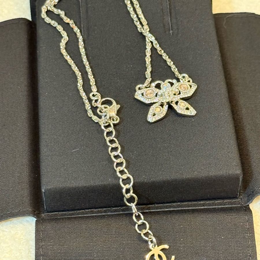 Chanel necklace-1