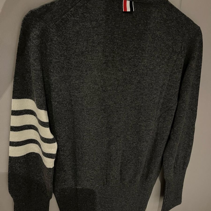 全新 Thom Browne Cashmere 針織外套-6
