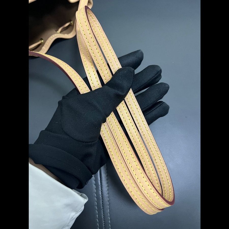 LV nano noe
老花抽繩小水桶-13