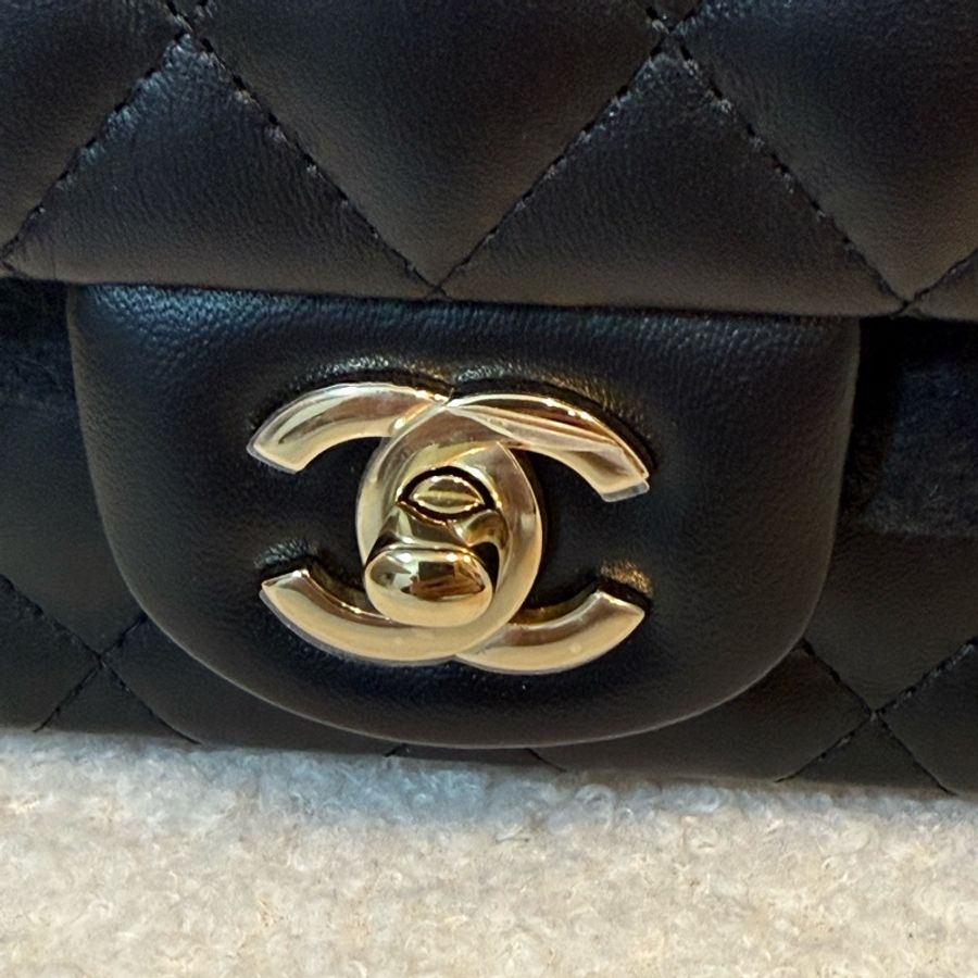 Chanel CF17黑金方胖子-3