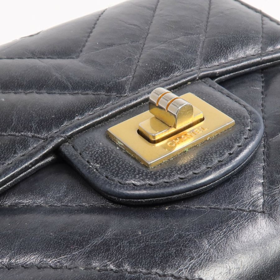 CHANEL 牛皮皮革2.55 Wallet金扣錢包-16