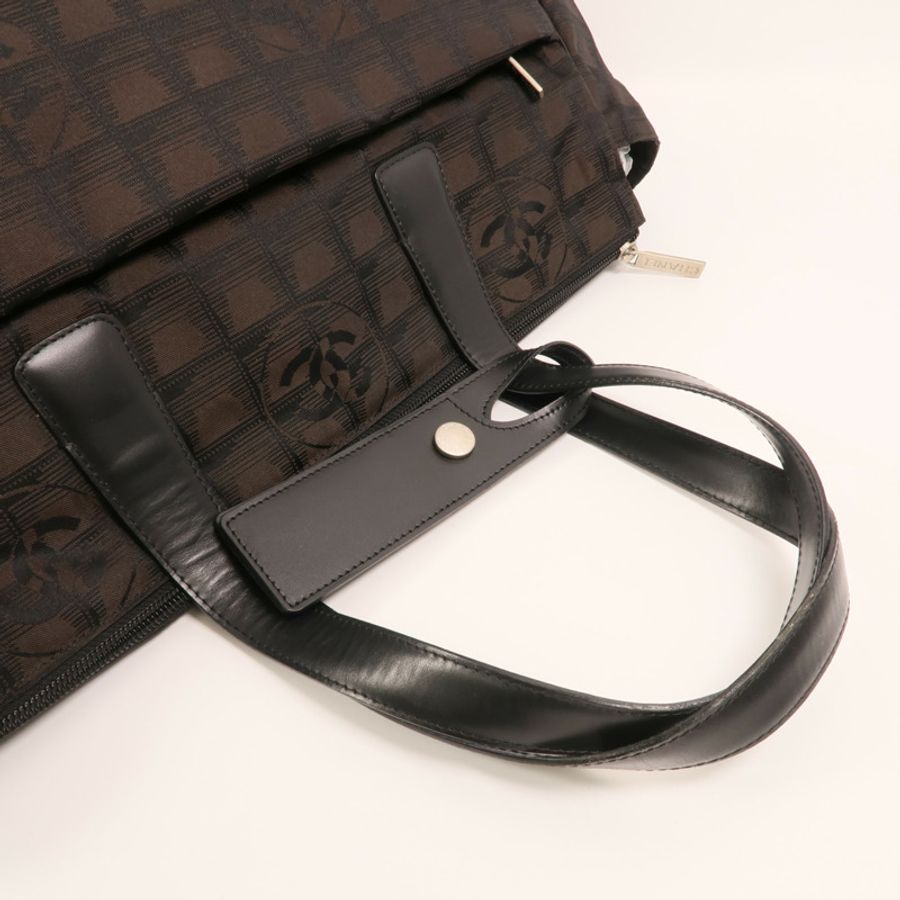 CHANEL 牛皮皮革Vintage Totebag銀扣手挽袋-7