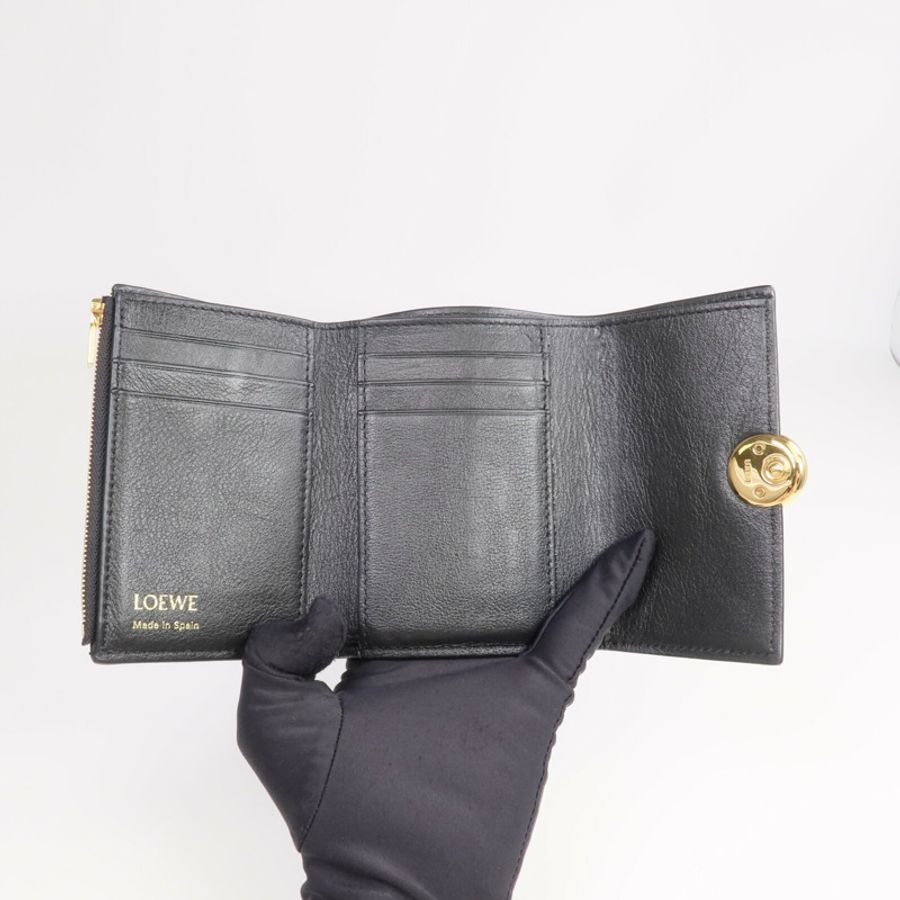 LOEWE 牛皮皮革Pebble Small Vertical Wallet金扣錢包-6
