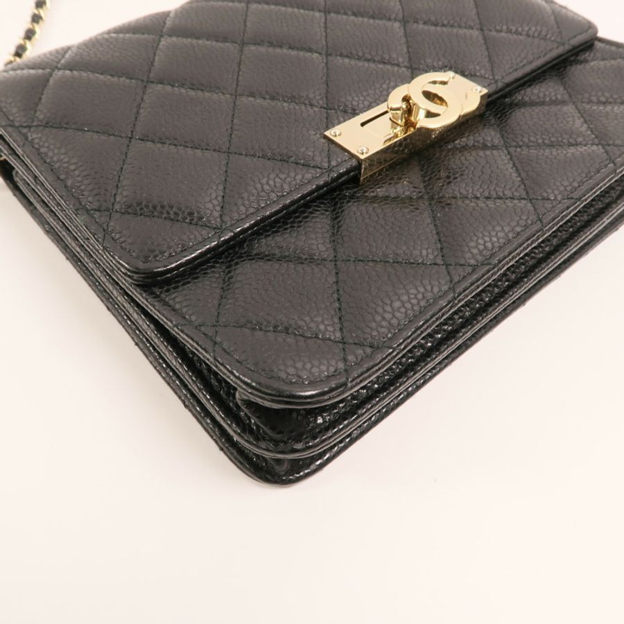 CHANEL 牛皮皮革Chain Shoulder金扣鏈帶肩背袋-12