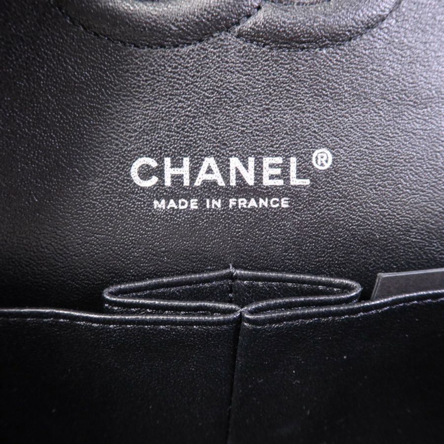 CHANEL 漆皮皮革Classic 25銀扣鏈帶肩背袋-5