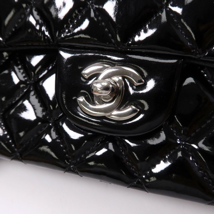CHANEL 漆皮皮革Classic 25銀扣鏈帶肩背袋-6