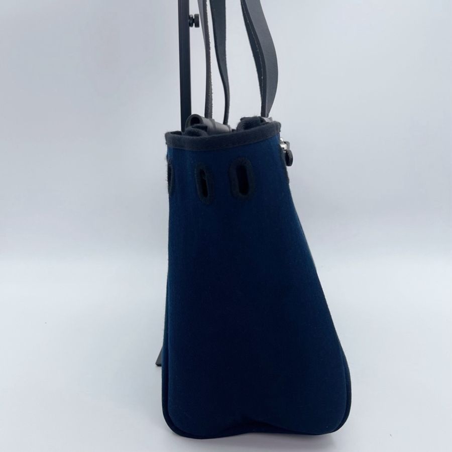 「JL精品代購」愛馬仕黑/深藍色herbag cabas帆布拼皮手提單肩托特包-14
