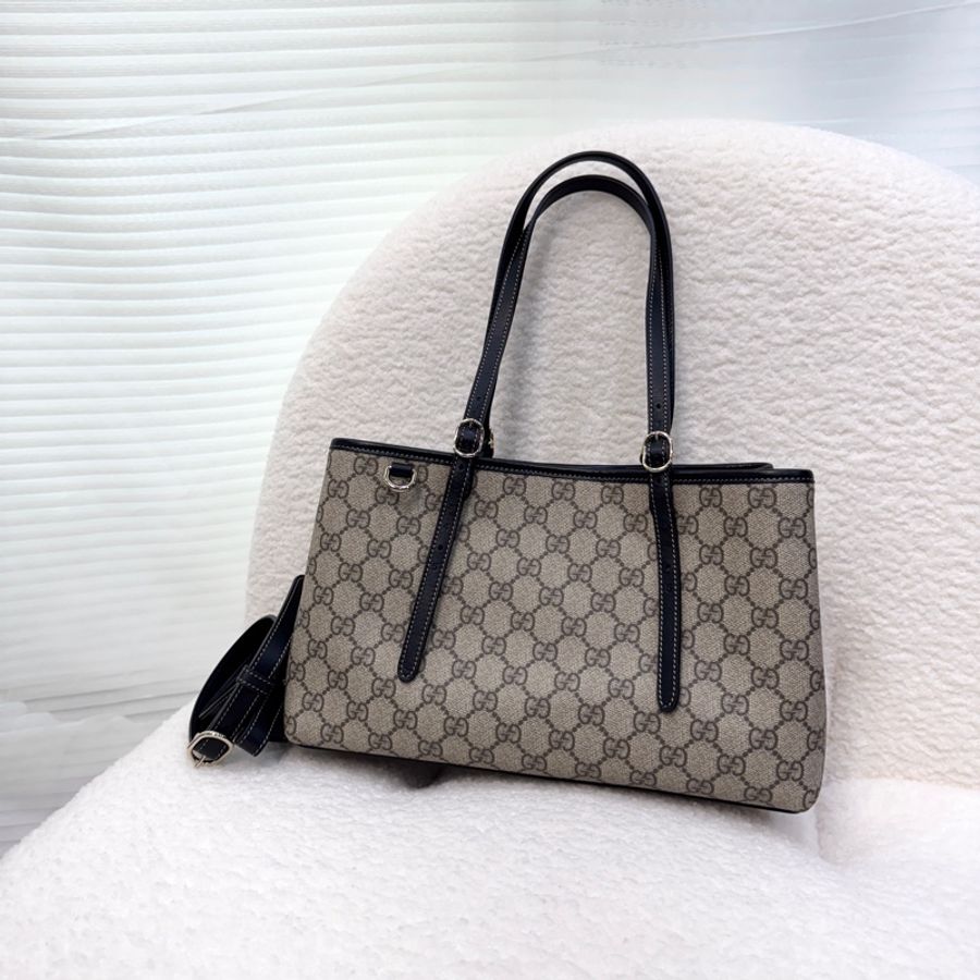 Gucci古馳GG原花PVC牛皮拼接Emblem中號托特包肩背斜背包815214-8
