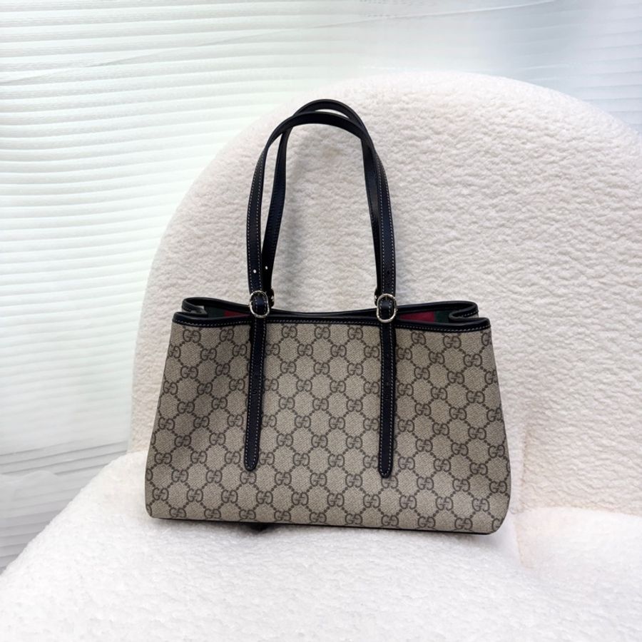 Gucci古馳GG原花PVC牛皮拼接Emblem中號托特包肩背斜背包815214-9