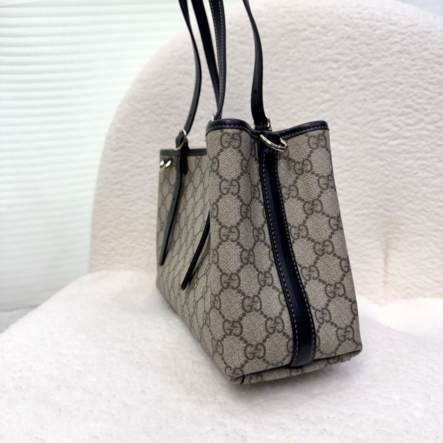 Gucci古馳GG原花PVC牛皮拼接Emblem中號托特包肩背斜背包815214-10