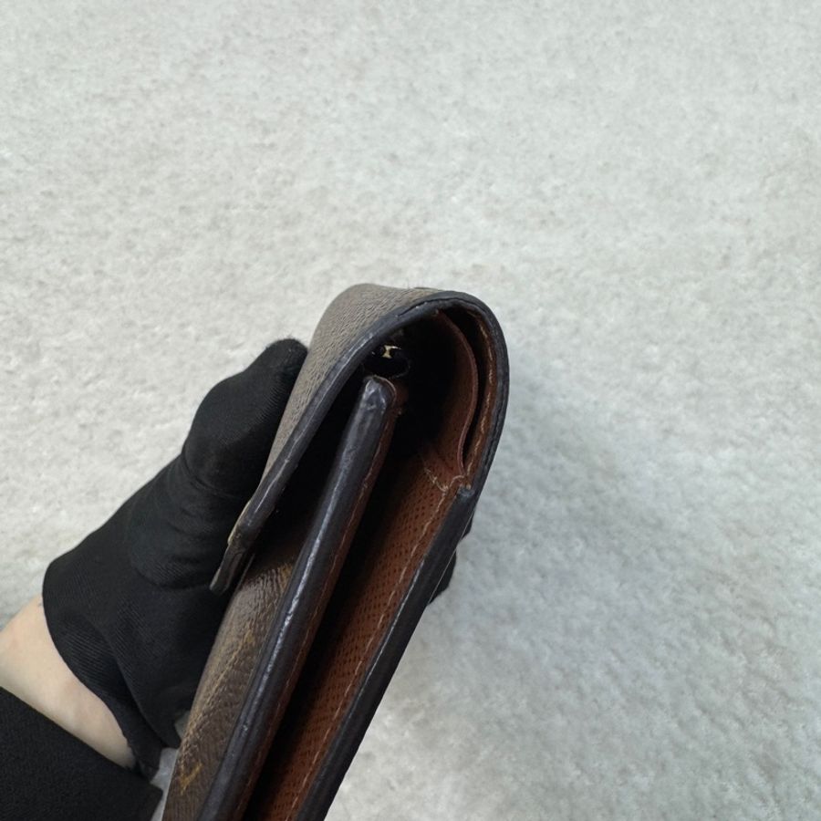 LouisVuitton路易威登LV原花Monogram咖啡色Victorine三折短夾錢包M62472-11