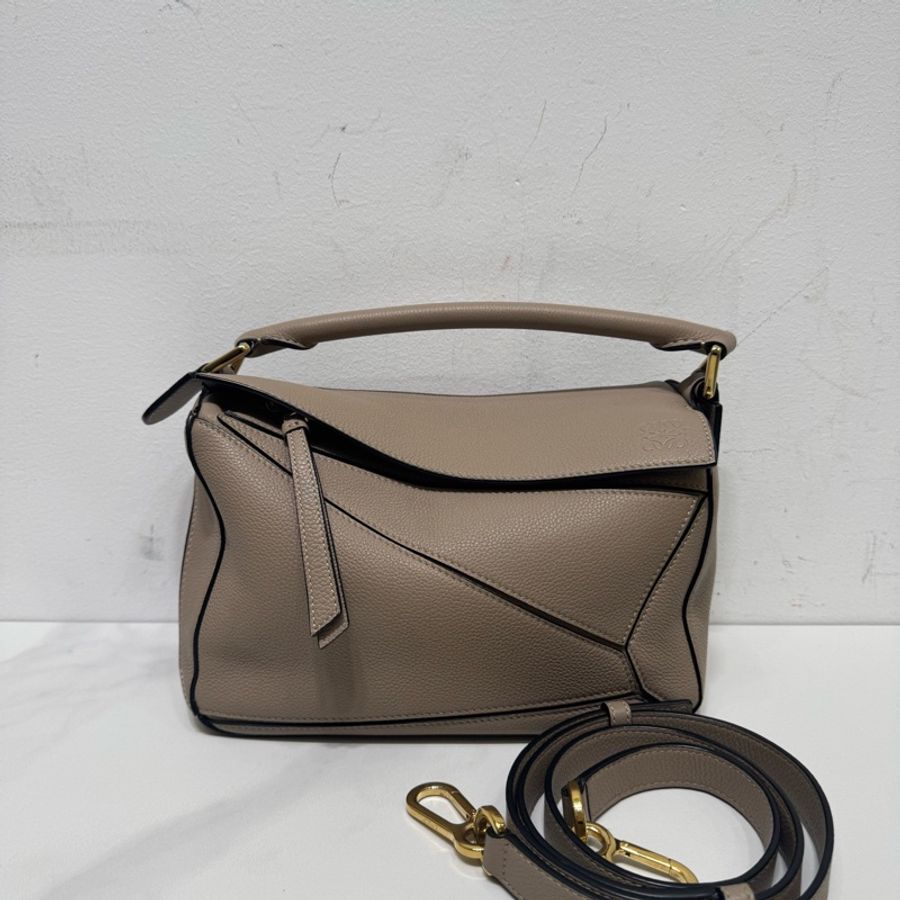LOEWE羅意威puzzle幾何包 小號沙色牛皮幾何包包 附件:肩帶-0