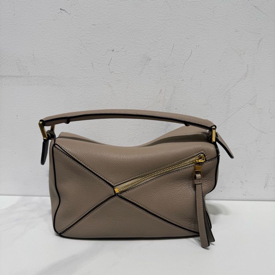 LOEWE羅意威puzzle幾何包 小號沙色牛皮幾何包包 附件:肩帶-1
