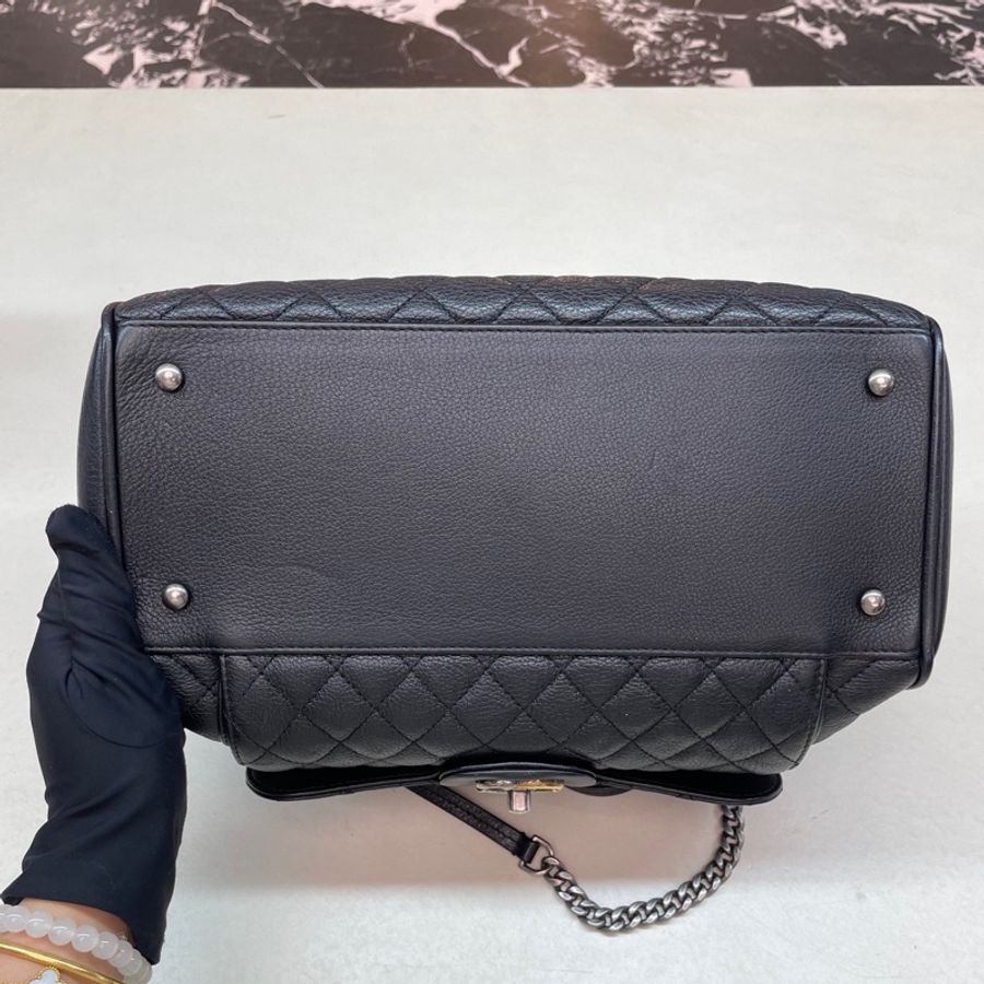 Chanel 限量黑金鴛鴦扣✨荔枝牛皮鏈條托特包 Tote-9