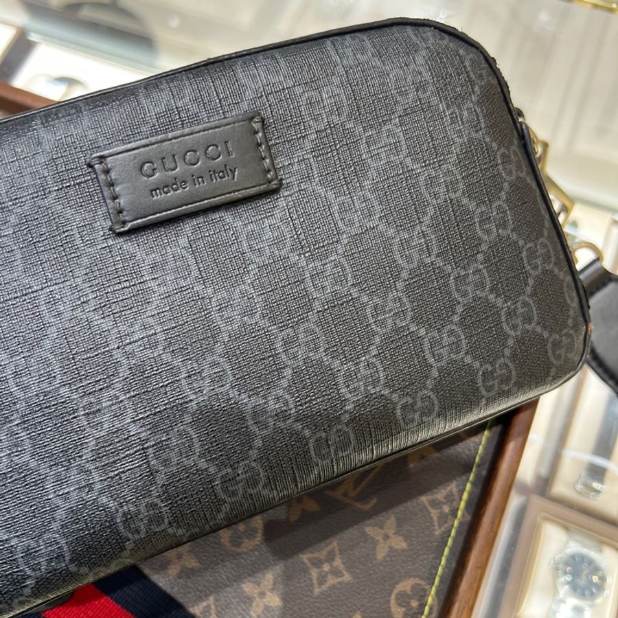Gucci 古馳男包老花GG Supreme相機包帆布材質-9