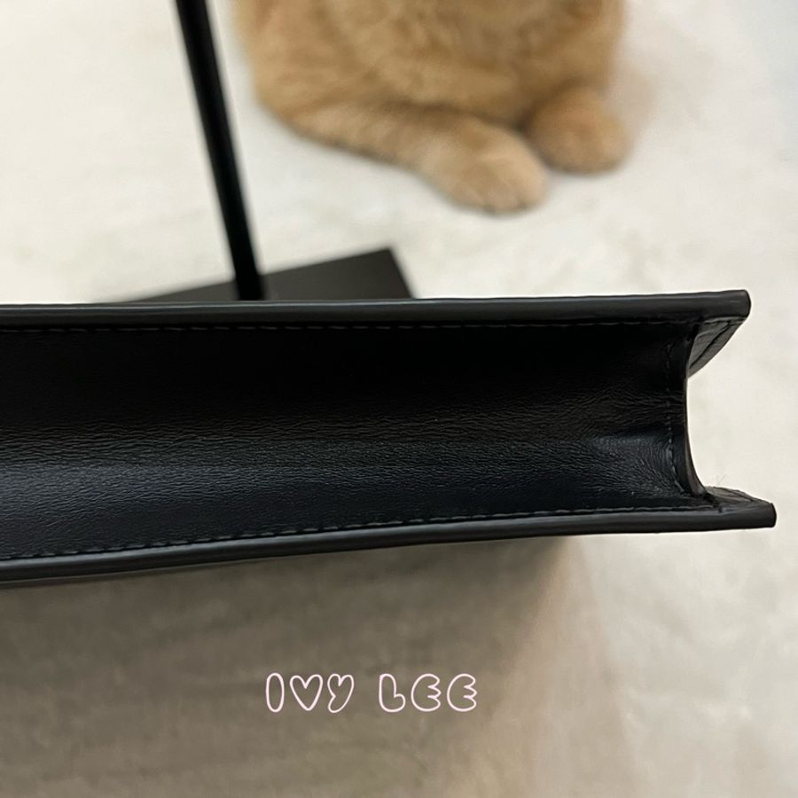 BURBERRY 黑 炭灰色 格紋拉鍊 手拿包 電腦包 正品 二手精品-25