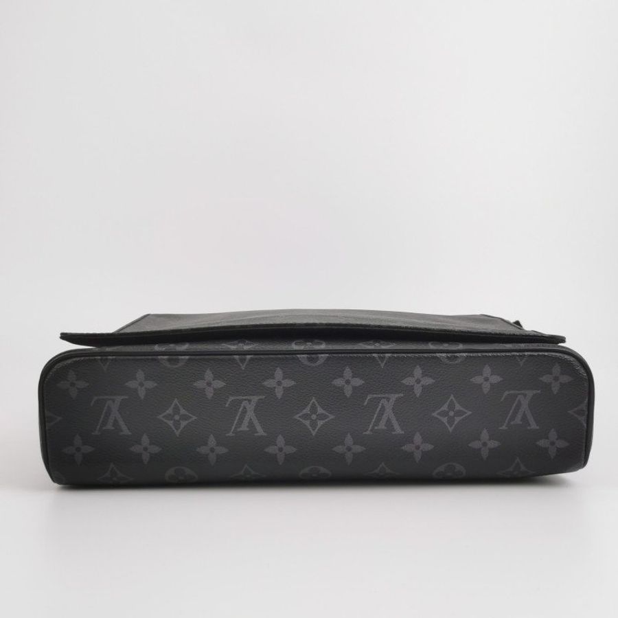 Louis Vuitton (LV)District牛皮Monogram印花翻 蓋郵差包斜背包單肩包-5
