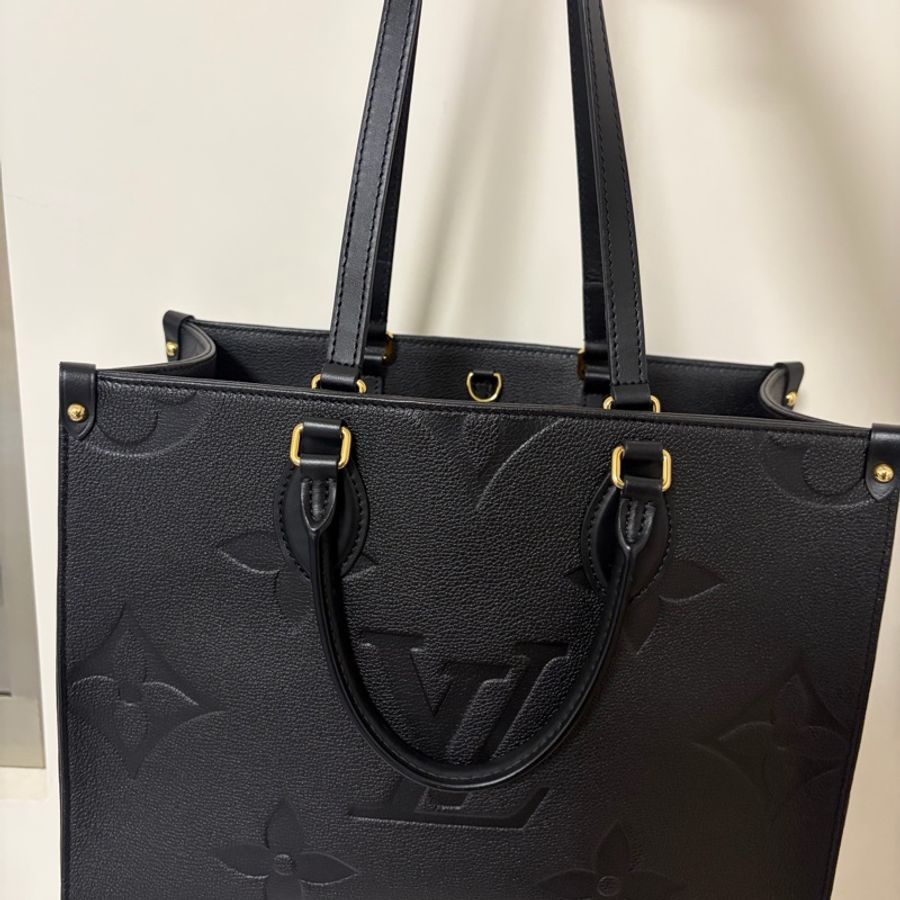 LV on the go M-11