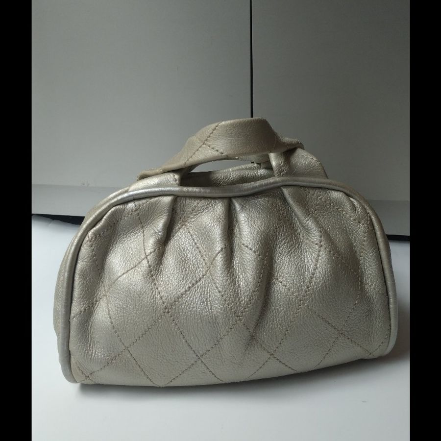 Chanel 銀色軟皮革抓皺手提波士頓包-2