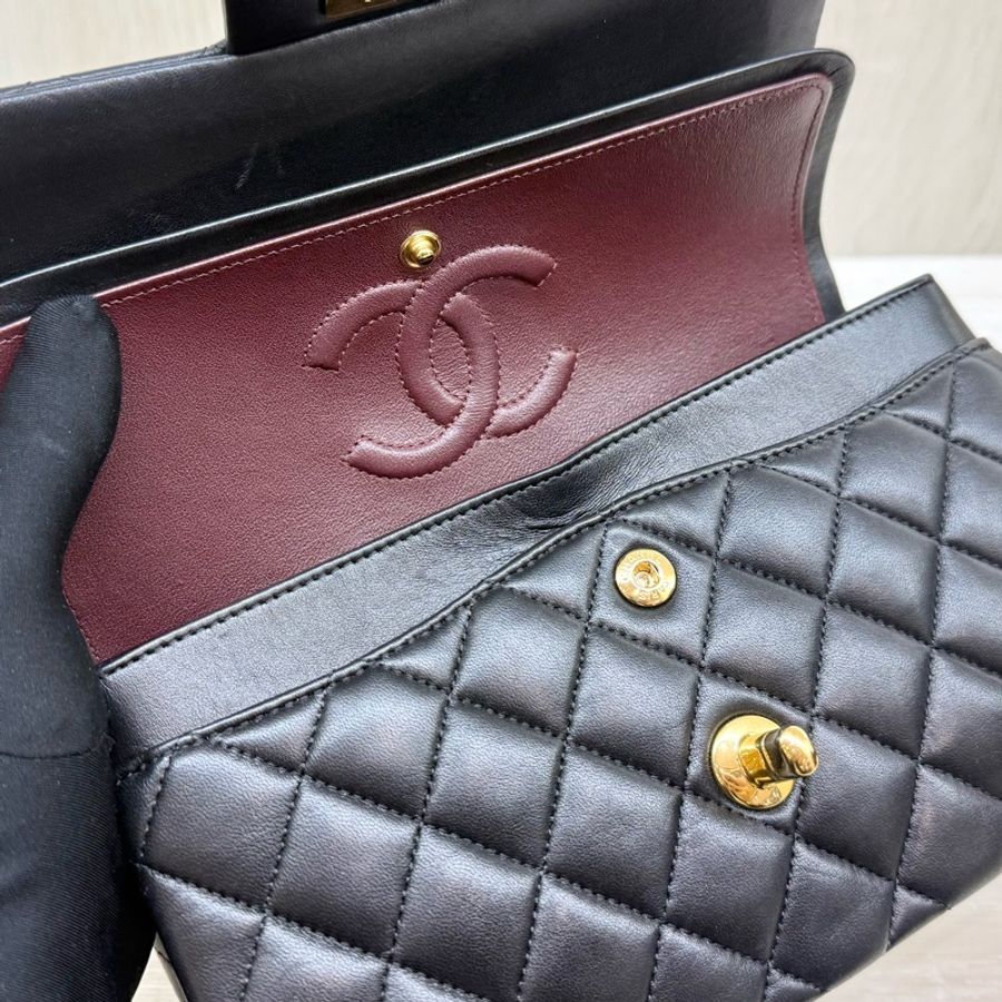 Chaenl 絕對主場✨黑金羊皮COCO23 /A01113-15