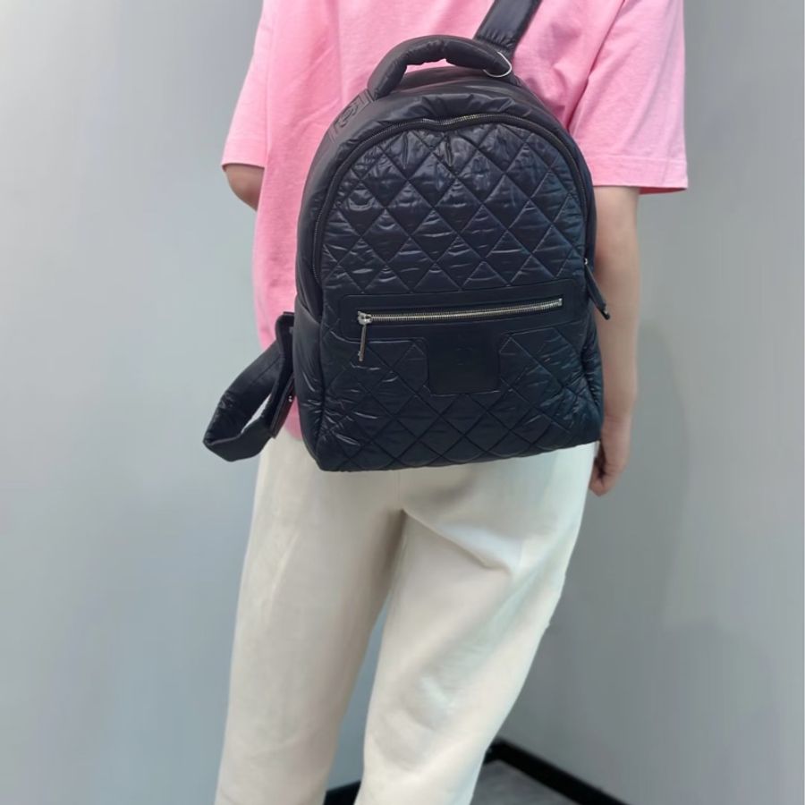 限時超低價😍99新🌟Chanel香奈兒全黑空氣後背包雙肩包書包-6