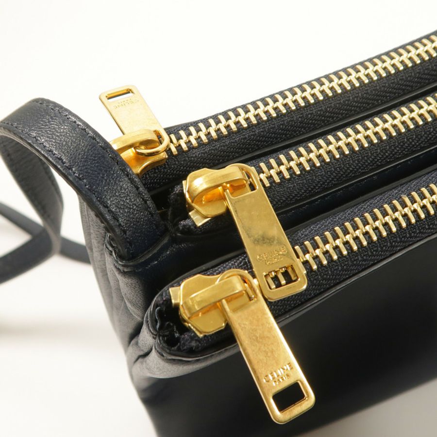 CELINE 羊皮皮革Trio金扣肩背袋-17