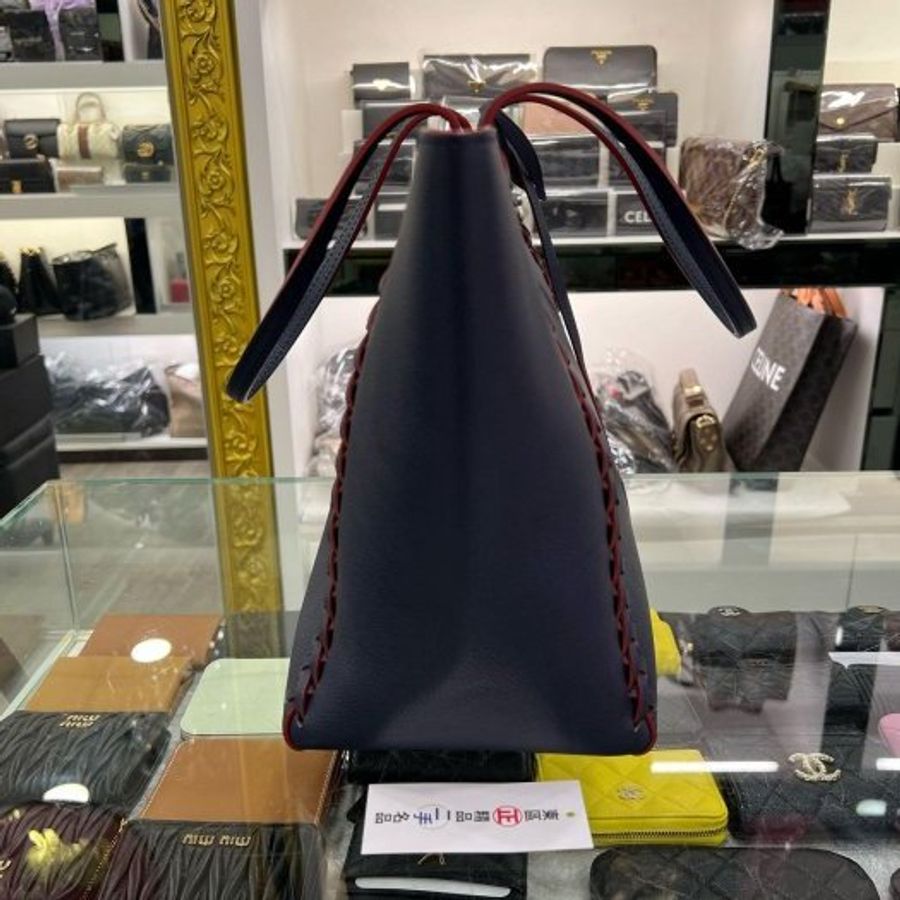 東區正精品㊣LOUIS VUITTON LV LOCKME 深藍色牛皮銀釦紅色內裡肩背包購物袋 RZ6310-5