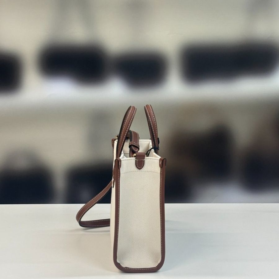 ⏰限時特賣價🌺Burberry 80441431 Freya 迷你雙色帆布拚皮芙蕾雅包 付長肩帶 棕色-5