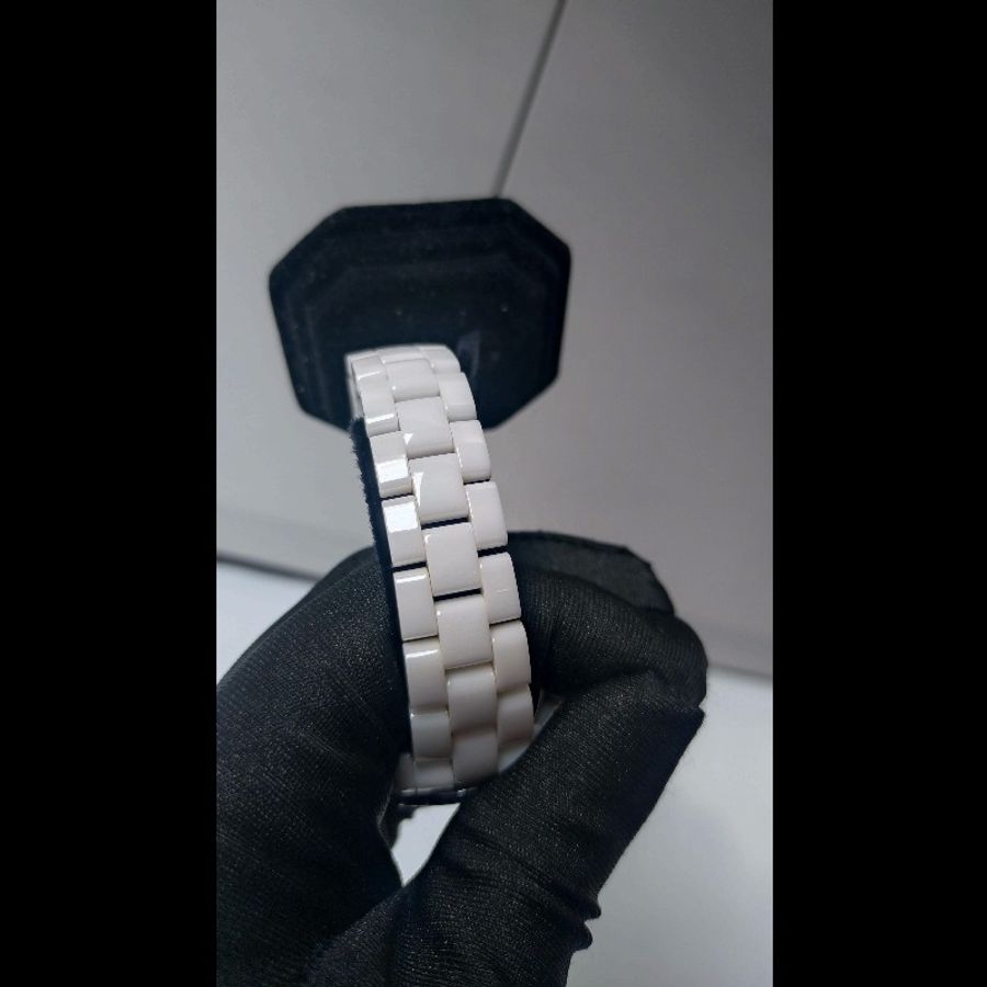 Chanel 白陶12點鑽J12 33mm-9