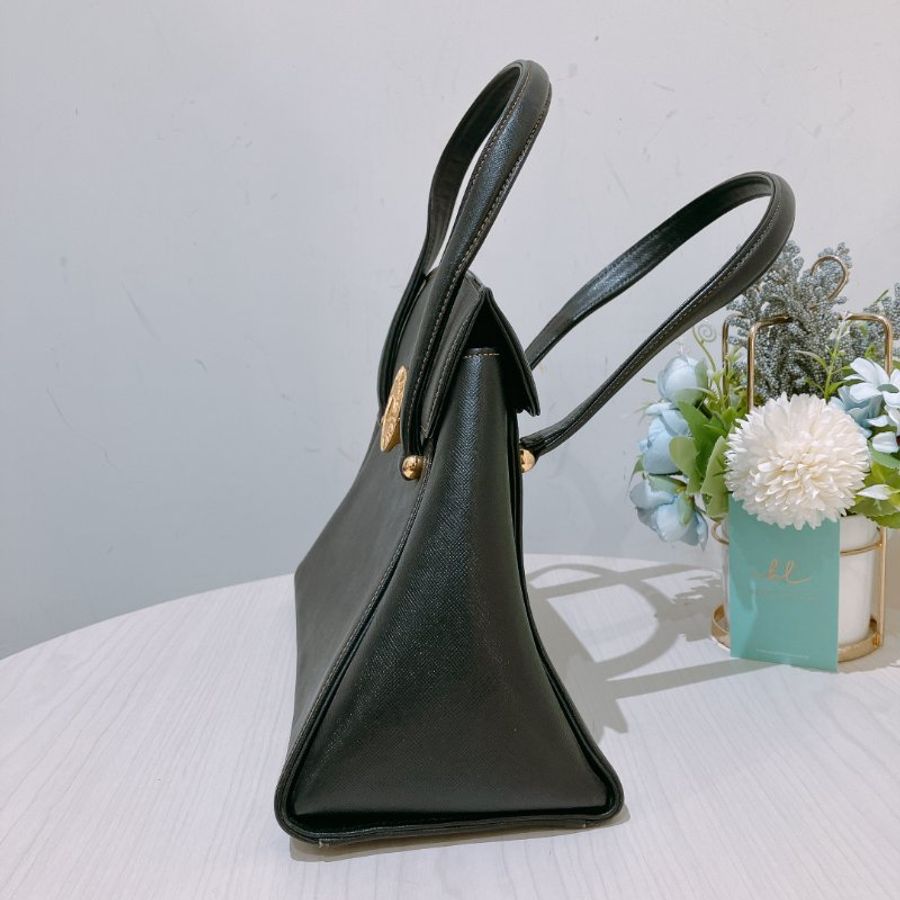 TK1973 Valentino 范倫鐵諾復古翻蓋式手拿包包 Vintage Handle Bag Calfskin Black x GHW-3