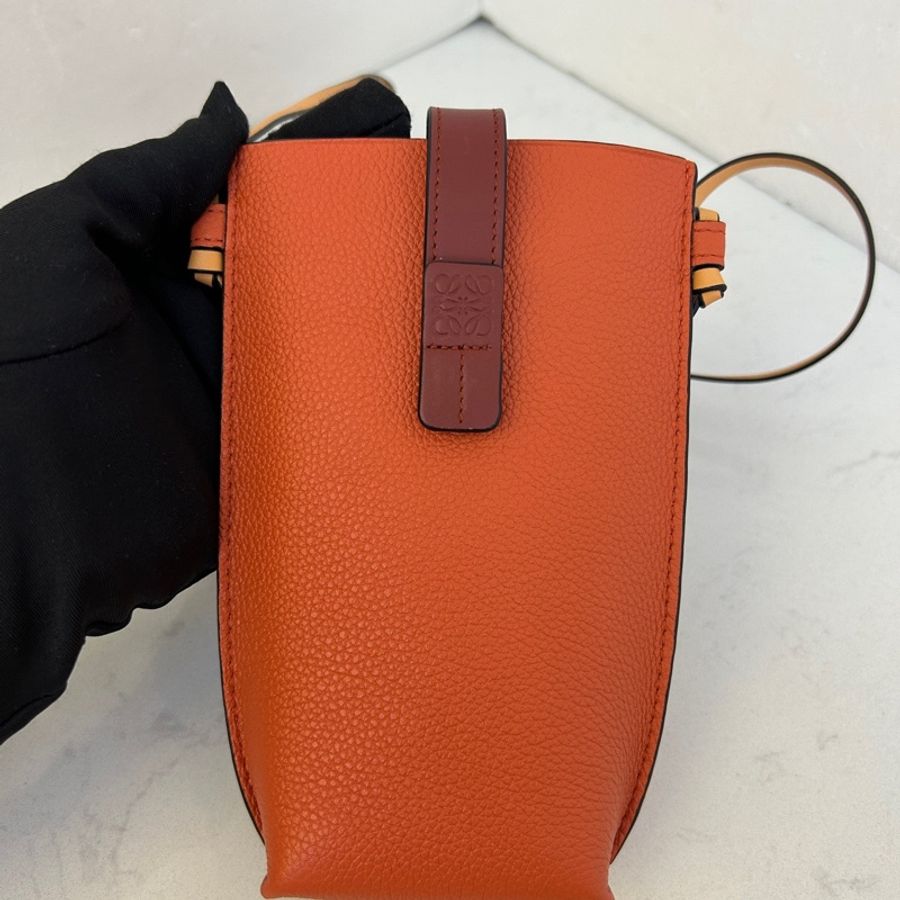 LOEWE羅意威單肩拼色手機包  8*17cm 無附件-0