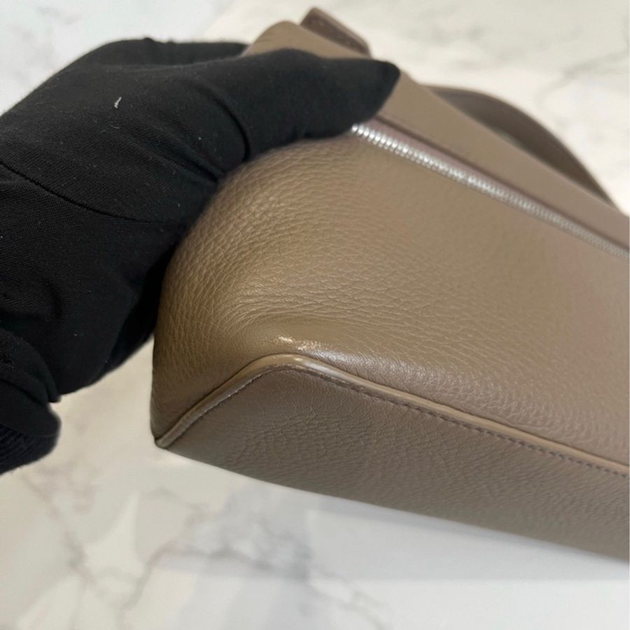 【97新 ✨ 全網最低價!】Loro Piana LP19飯盒包 大象灰羊皮 手提包 單肩包 斜挎包(下單前先詢問庫存❗️)-3